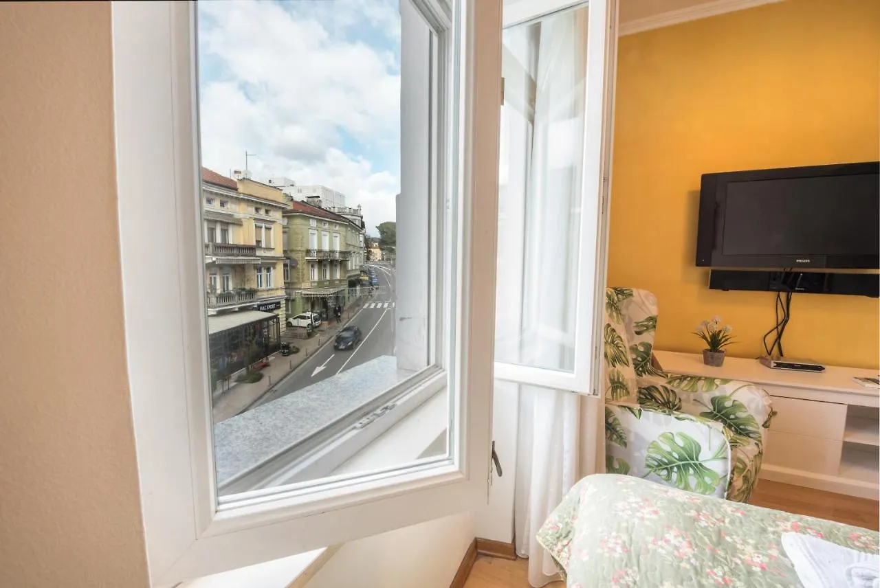 Apartments Villa Devana 2 Opatija 0*,  Croatia